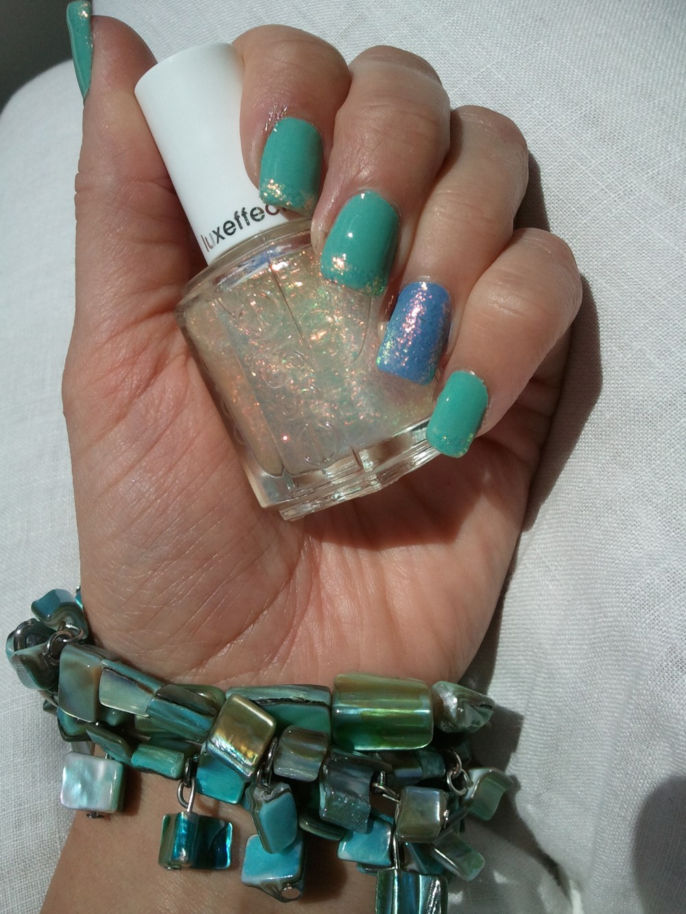 Sea Water Nails