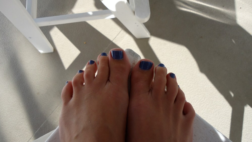 Shimmery Blue Pedi