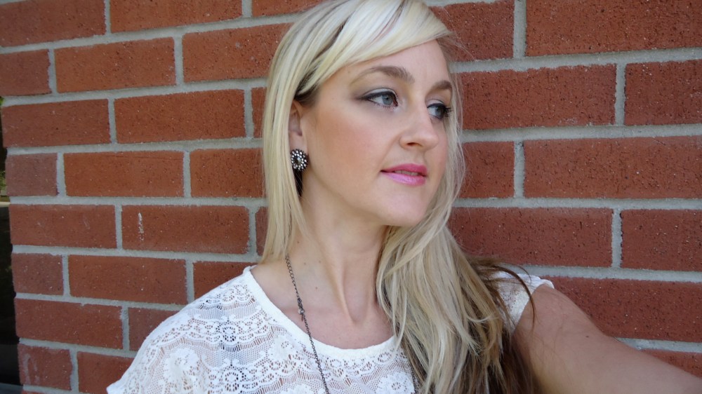 Switch Up The Holiday Face