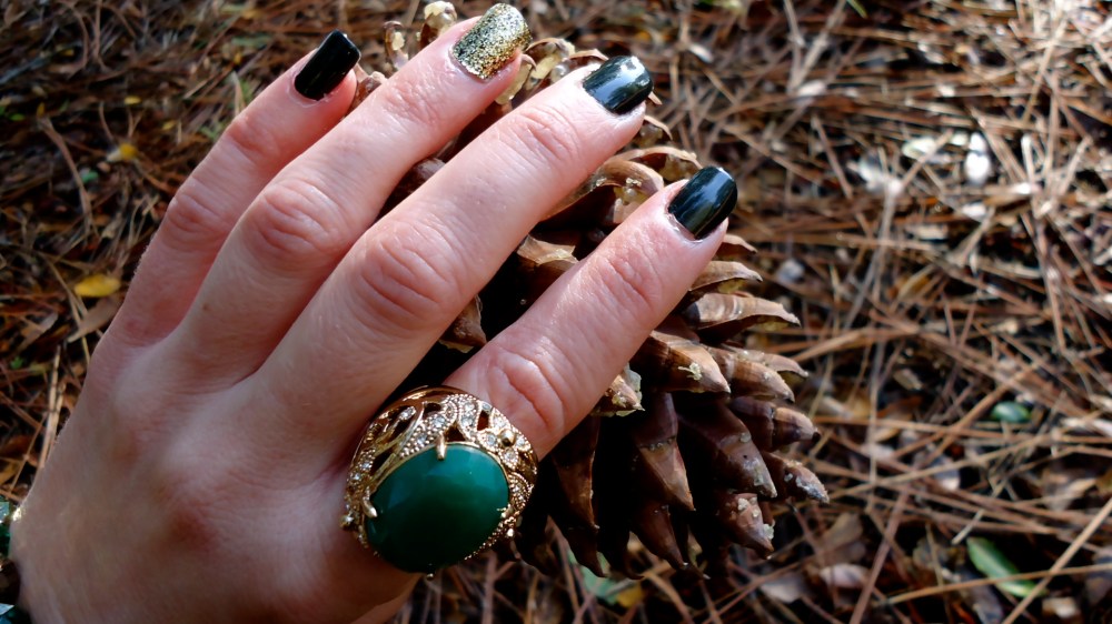 Essie Stylenomics with Julep Oscar Accent