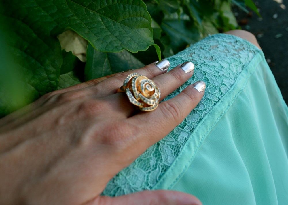 Things Look Rosy Ring and Rosegold Nails