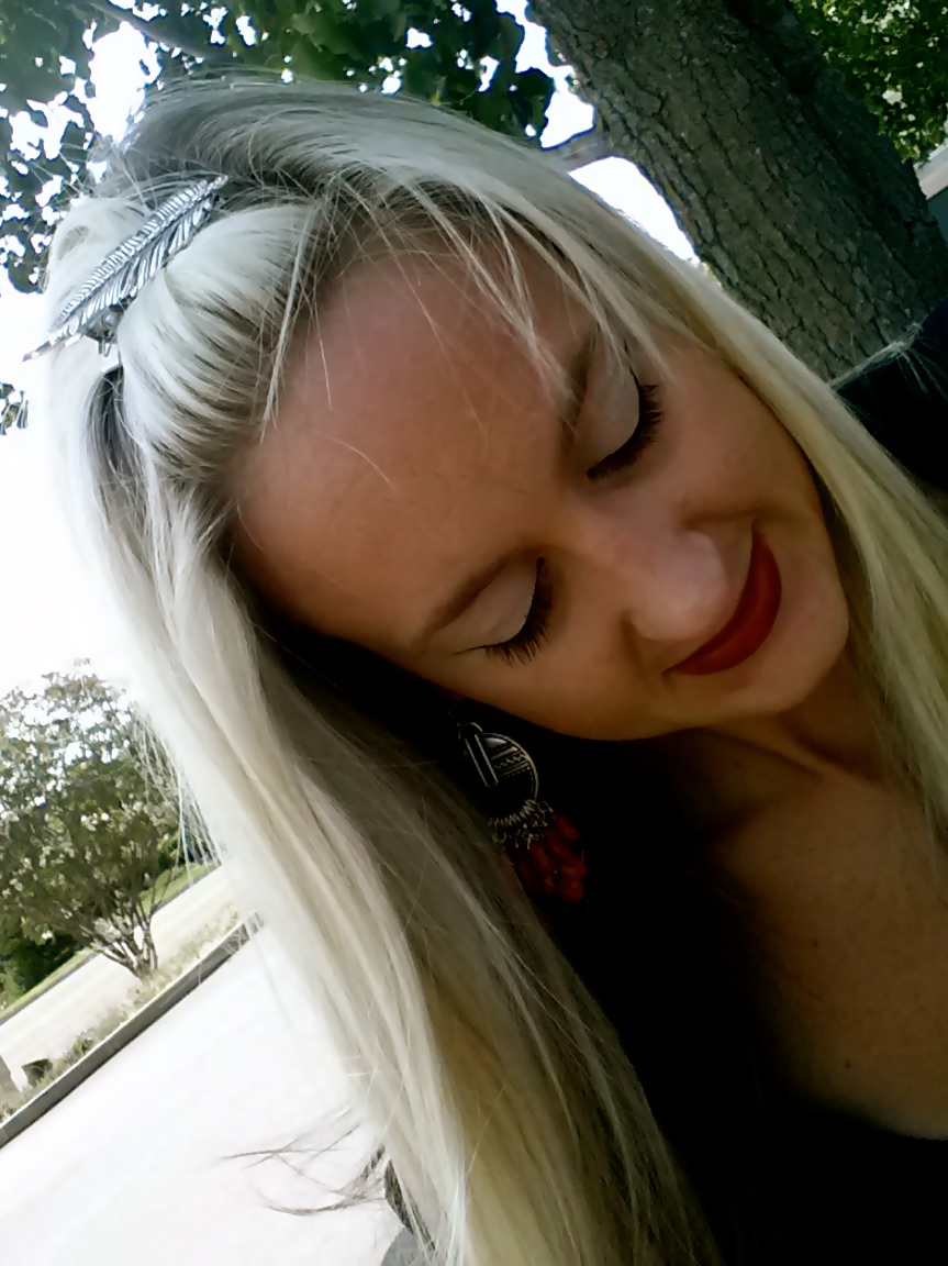 mark. Hold It Right There Pins (feather shown from set of 3)