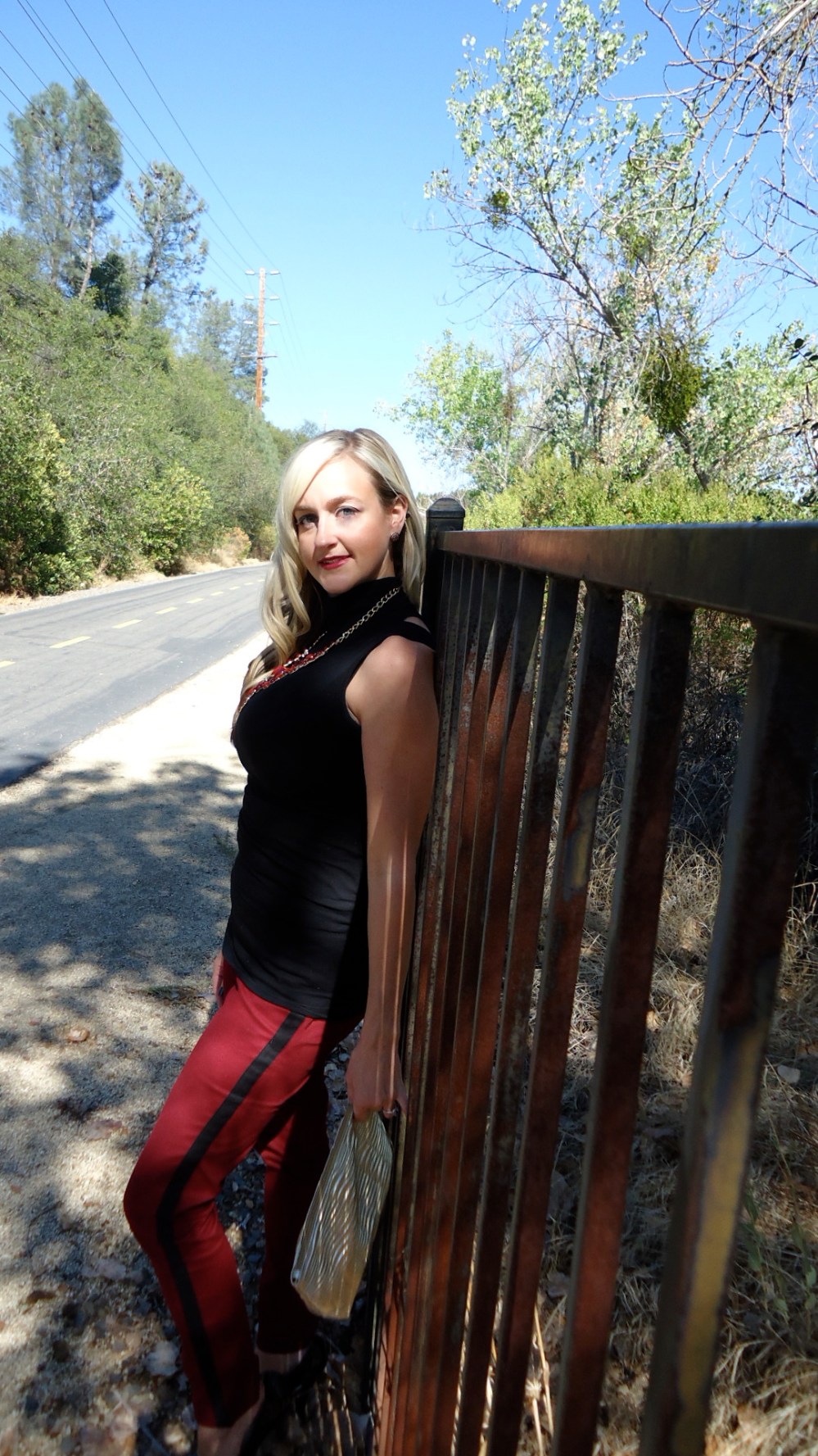 Shop It:  http://www.youravon.com/aliciahessinger