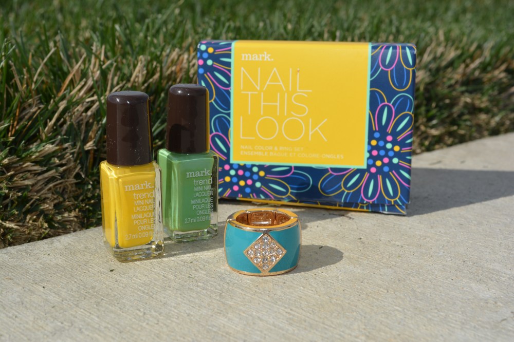 mark. Nail This Look Set