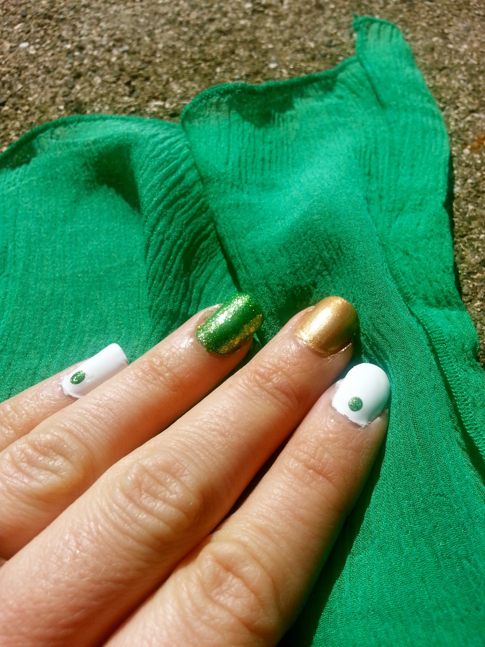 Green White and Gold Mani in the full sun!