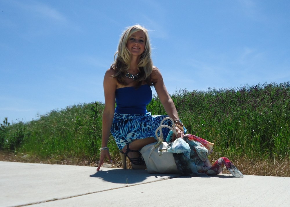 Jacket off, off duty ready!