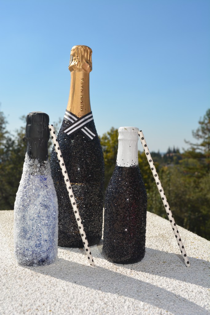Black and White Glittered Champaign and Cider