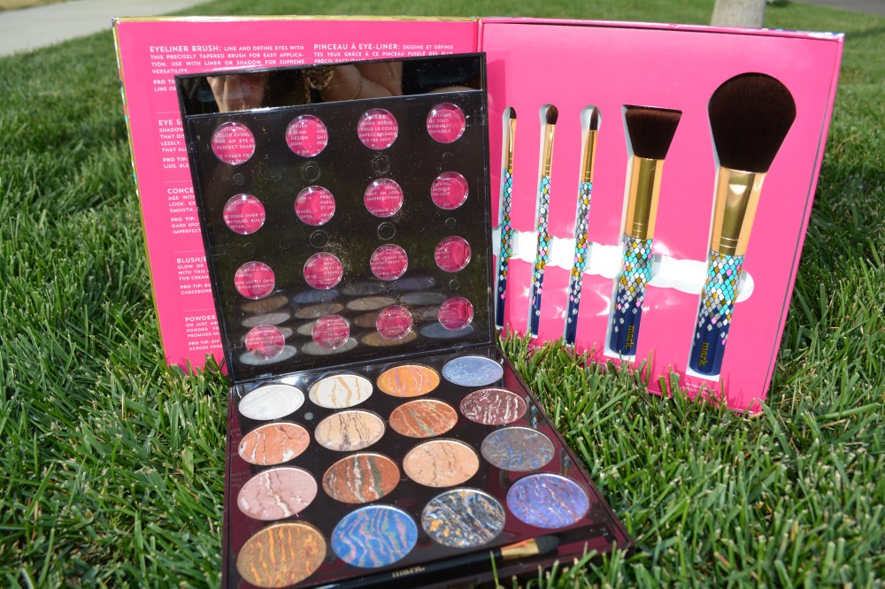 mark. Eye Dream of Glam and Gimme A Look Brush Kit