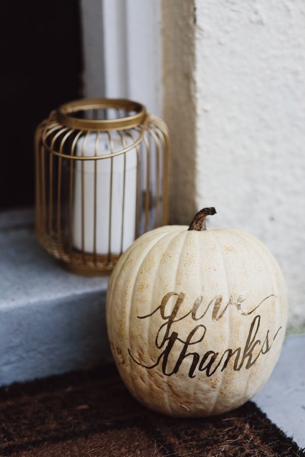 Trending Tuesday: #Friendsgiving