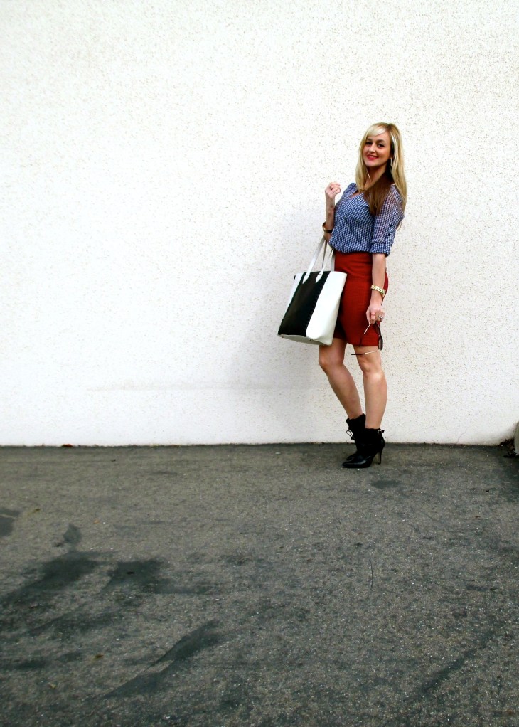 What to wear to work: houndstooth