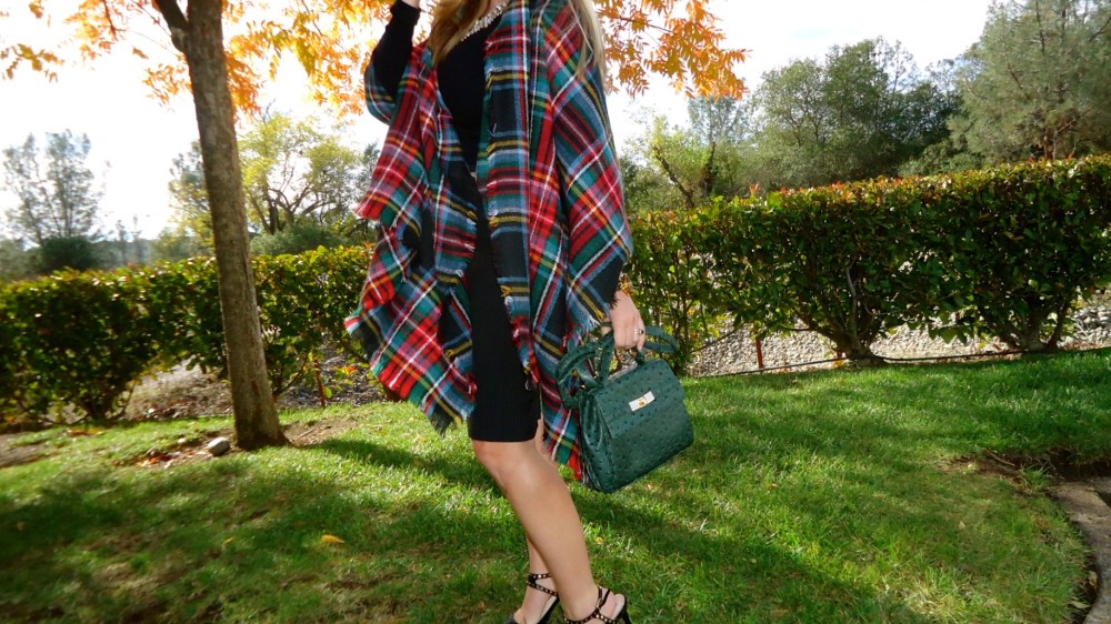 Basic Fall Must Have:  Plaid Blanket Scarf