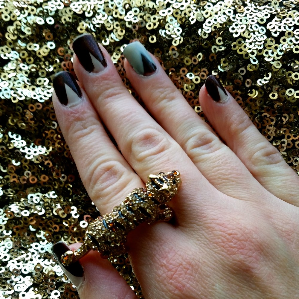 Unique Look For Your Digits This Holiday Season