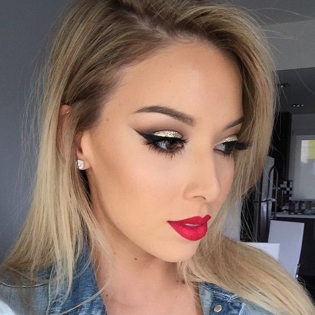 Luxe Gold & Black Eye Look