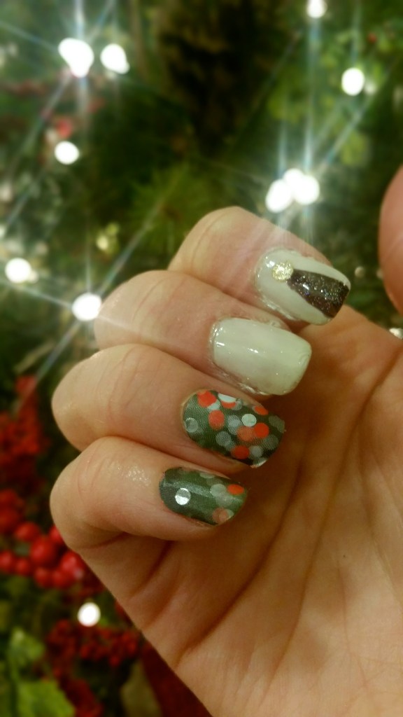 Christmas Nail Twinkles