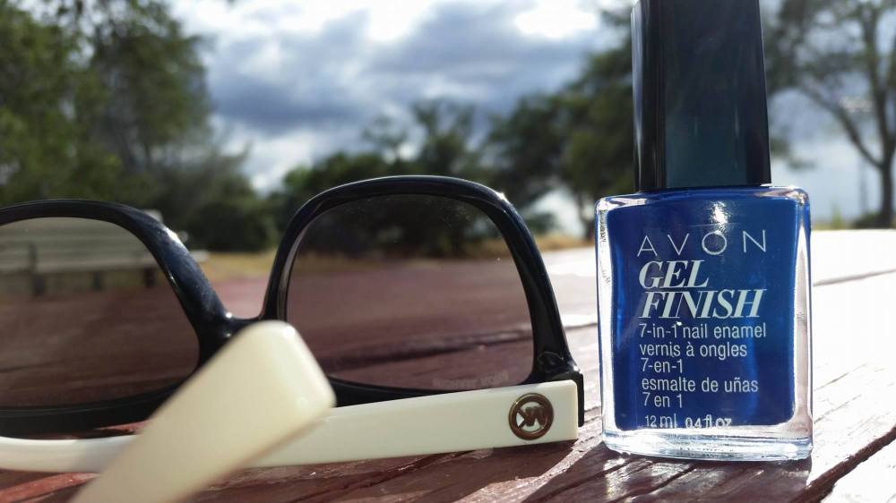 Avon Gel Finish in Sapphired Up