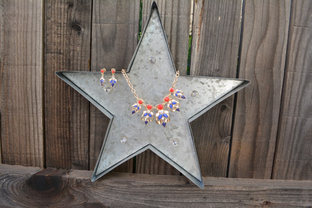 Avon Ms. Patriotic Necklace and Earring Set