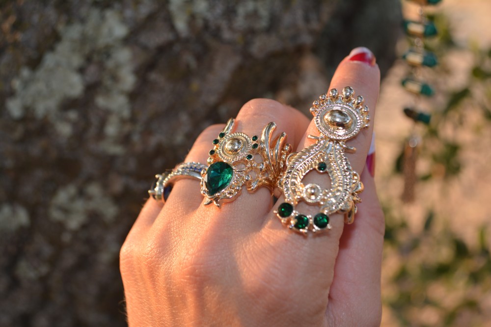 mark. Good Luck Ring Set