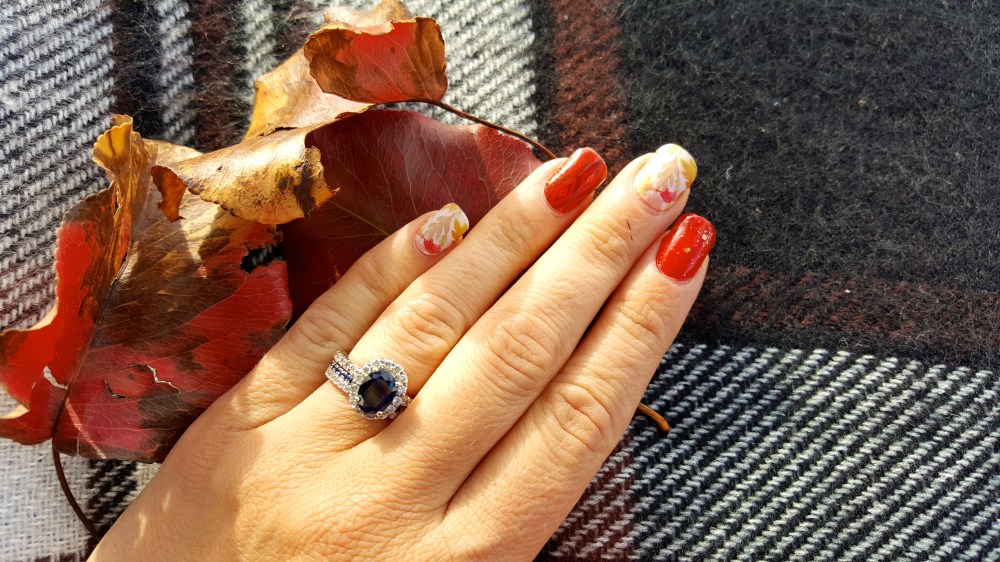 Perfect Fall Mani for Oktoberfest