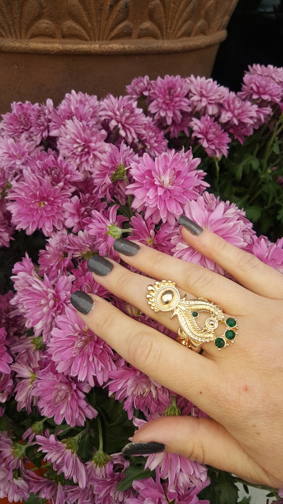 mark. Good Luck Ring Set