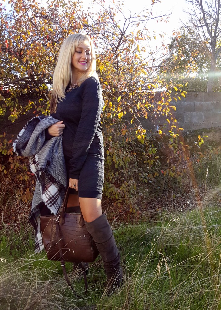 mark. Blanket Check Scarf