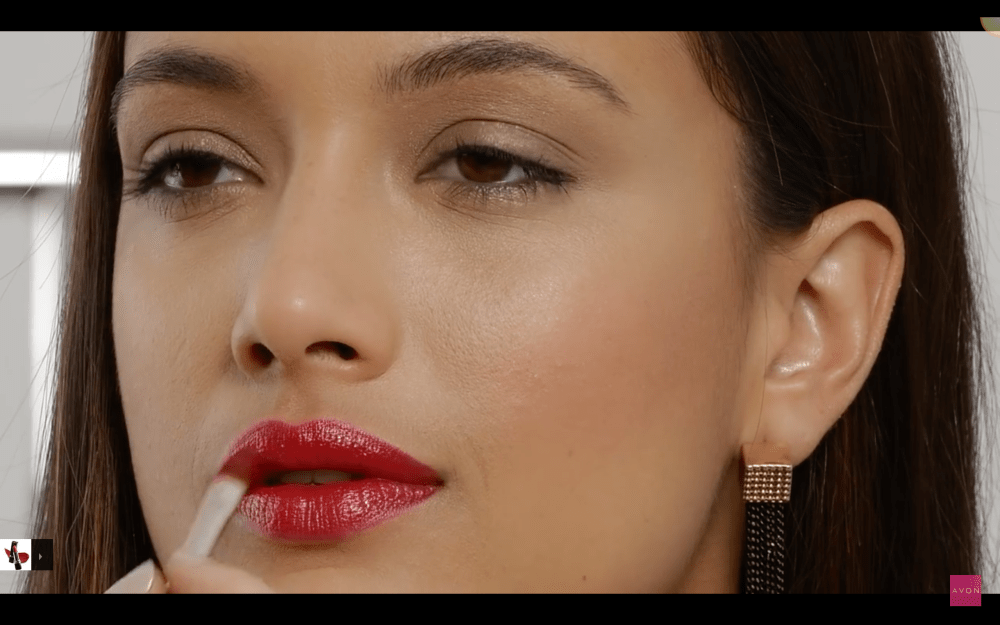 Avon Ultra Color Lipstick in Red 2000