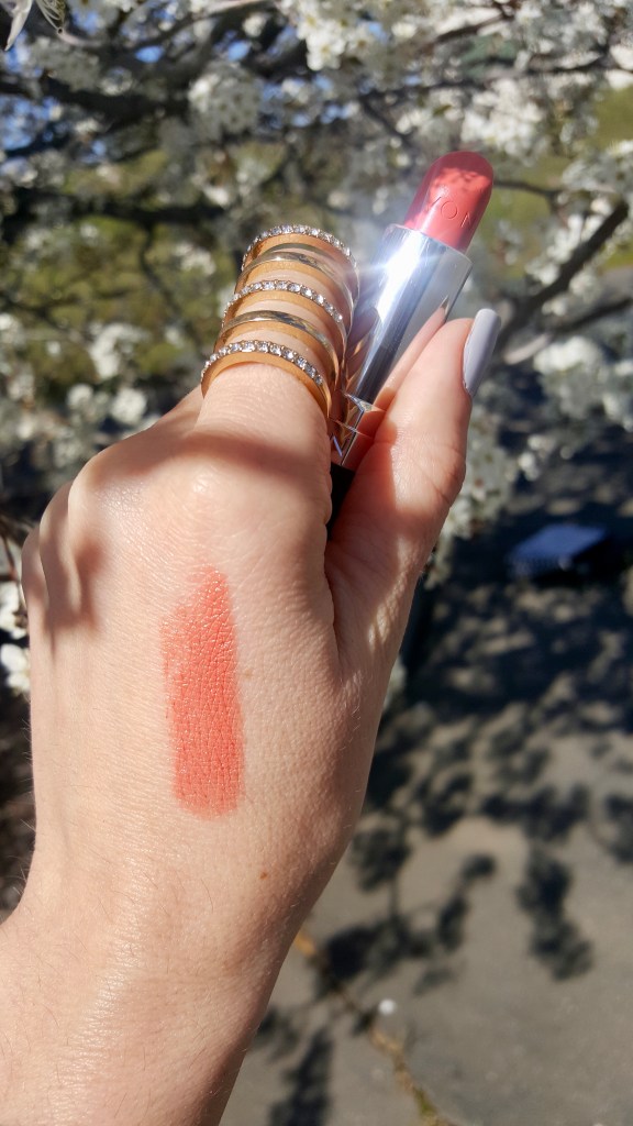 Mellow Mellon In Full Sun