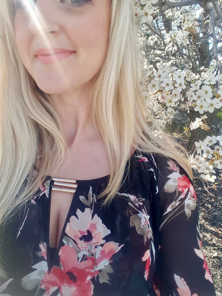 Only $5.99 now at http://www.youravon.com/aliciahessinger