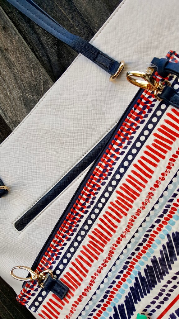 Detachable Outside Pouch