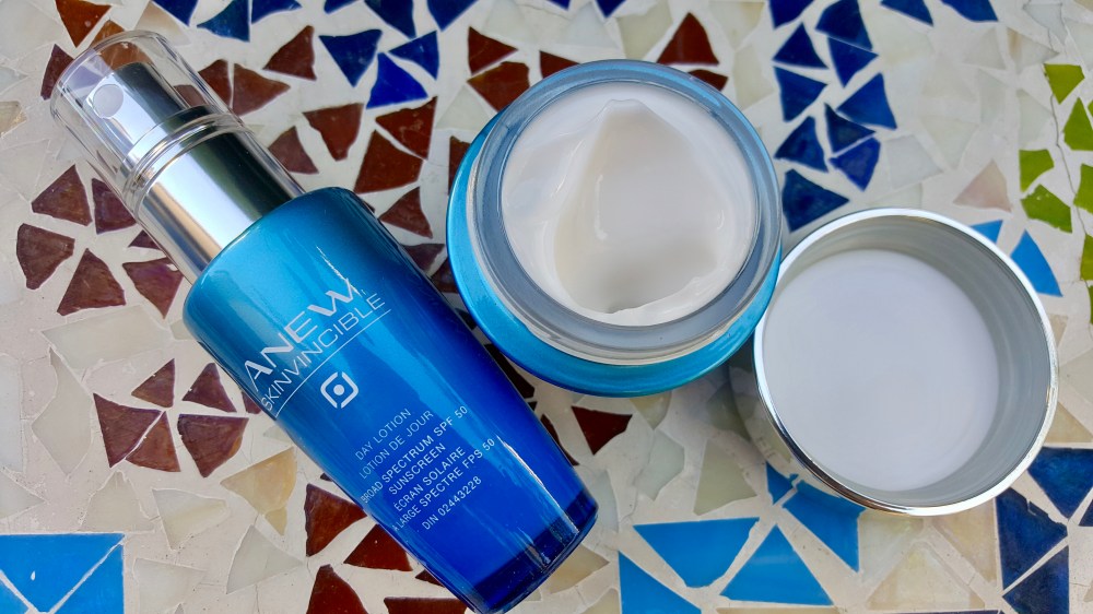 Avon Anew Skinvincible Day and Night Creme