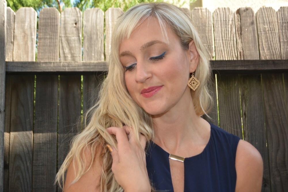 Pair blue eyeliner with a clean eye and rosy pinks