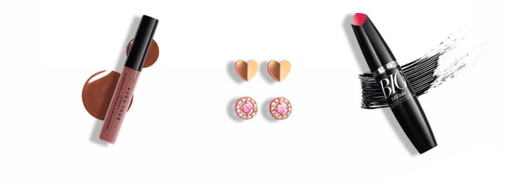 Gloss, earrings, mascara