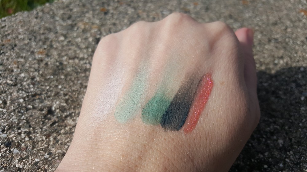 Swatches:  On The Vine Quad from L to R shade 1, 2, 3, and 4 with Citrus Shine Glazewear